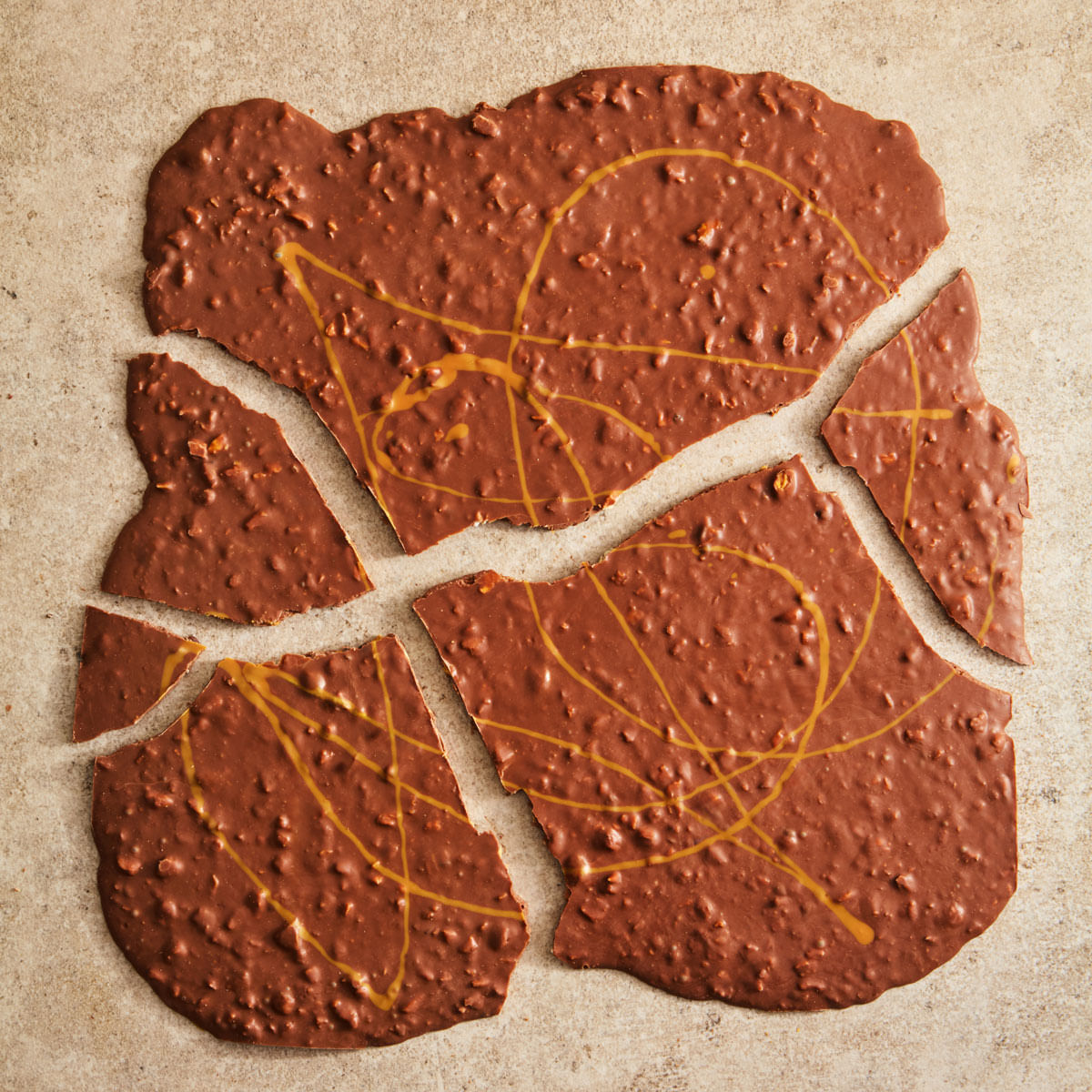 Chocolate Quebra Quebra Frutas Tropicais a Granel | 100g